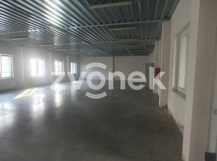 3 | Pronájem - komerční objekt, sklad, 257 m²