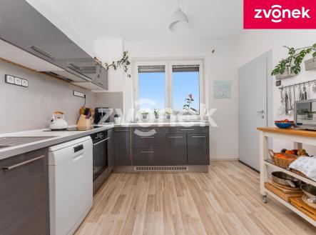 2 | Prodej - dům/vila, 214 m²