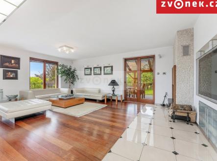 4 | Prodej - dům/vila, 540 m²