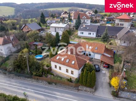2 | Prodej - dům/vila, 312 m²