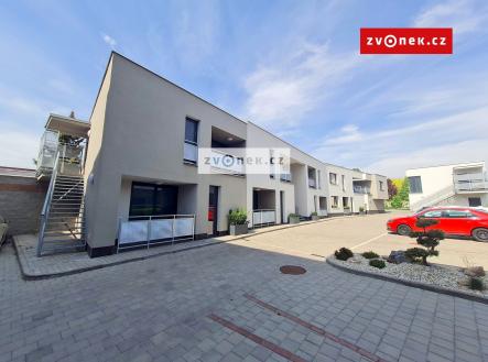1_7396586 | Pronájem bytu, 2+kk, 52 m²
