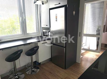B kuch bar | Pronájem bytu, 3+1, 68 m²