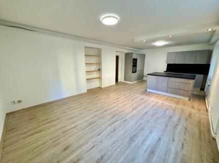 IMG_5934 | Pronájem bytu, 2+kk, 63 m²