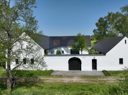 foto: 4 | Prodej - dům/vila, 1 156 m²