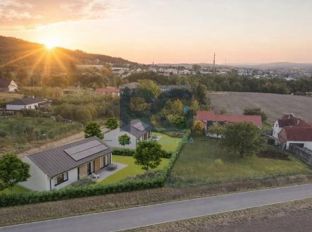 Prodej - pozemek pro bydlení, 759 m² obrázek