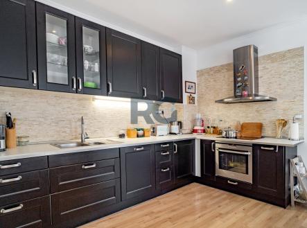 foto: 2 | Prodej - dům/vila, 350 m²