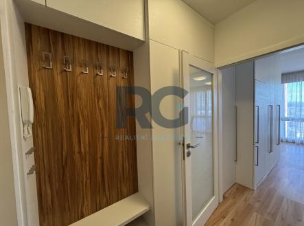 Pronájem bytu, 1+kk, 21 m² obrázek