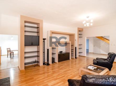 foto: 2 | Prodej - dům/vila, 260 m²