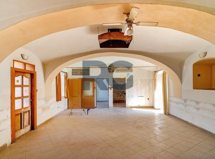 foto: 3 | Prodej - obchodní prostor, 140 m²