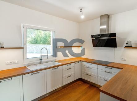 foto: 3 | Prodej - dům/vila, 312 m²