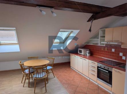 Pronájem bytu, 1+kk, 50 m² obrázek