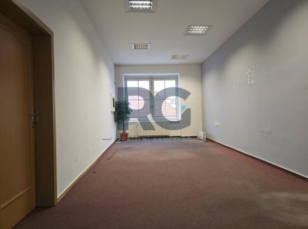 foto: 2 | Pronájem - kanceláře, 29 m²