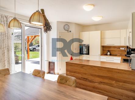 foto: 2 | Prodej - dům/vila, 691 m²