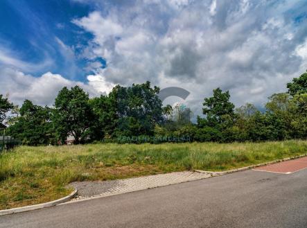 foto: 1 | Prodej - pozemek pro bydlení, 915 m²