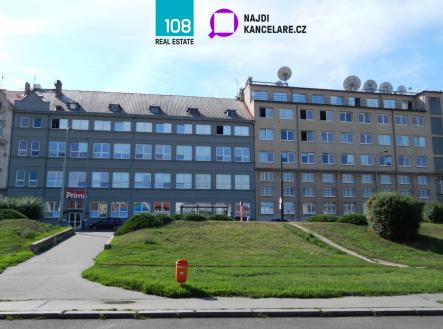Pronájem - kanceláře, 1 800 m² obrázek