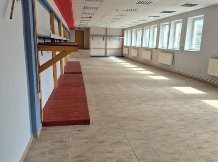 industrial-park-roznov-pod-radhostem-pronajem-skladovych-prostor | Pronájem - komerční objekt, sklad, 416 m²