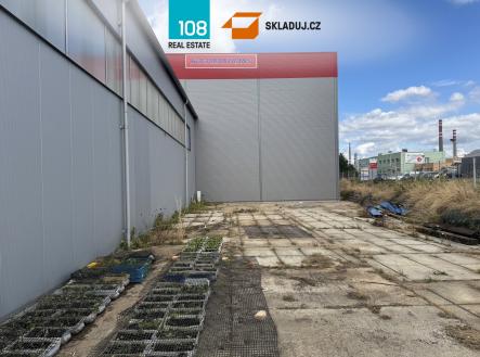 prumyslovy-areal-kralupy-nad-vltavou-pronajem-skladovych-prostor | Pronájem - komerční objekt, sklad, 1 800 m²