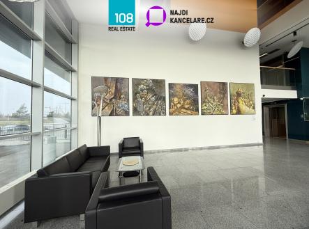 europark-office-centum-nakupni-praha-10-sterboholy | Pronájem - kanceláře, 674 m²