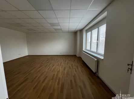 Pronájem - kanceláře, 190 m²