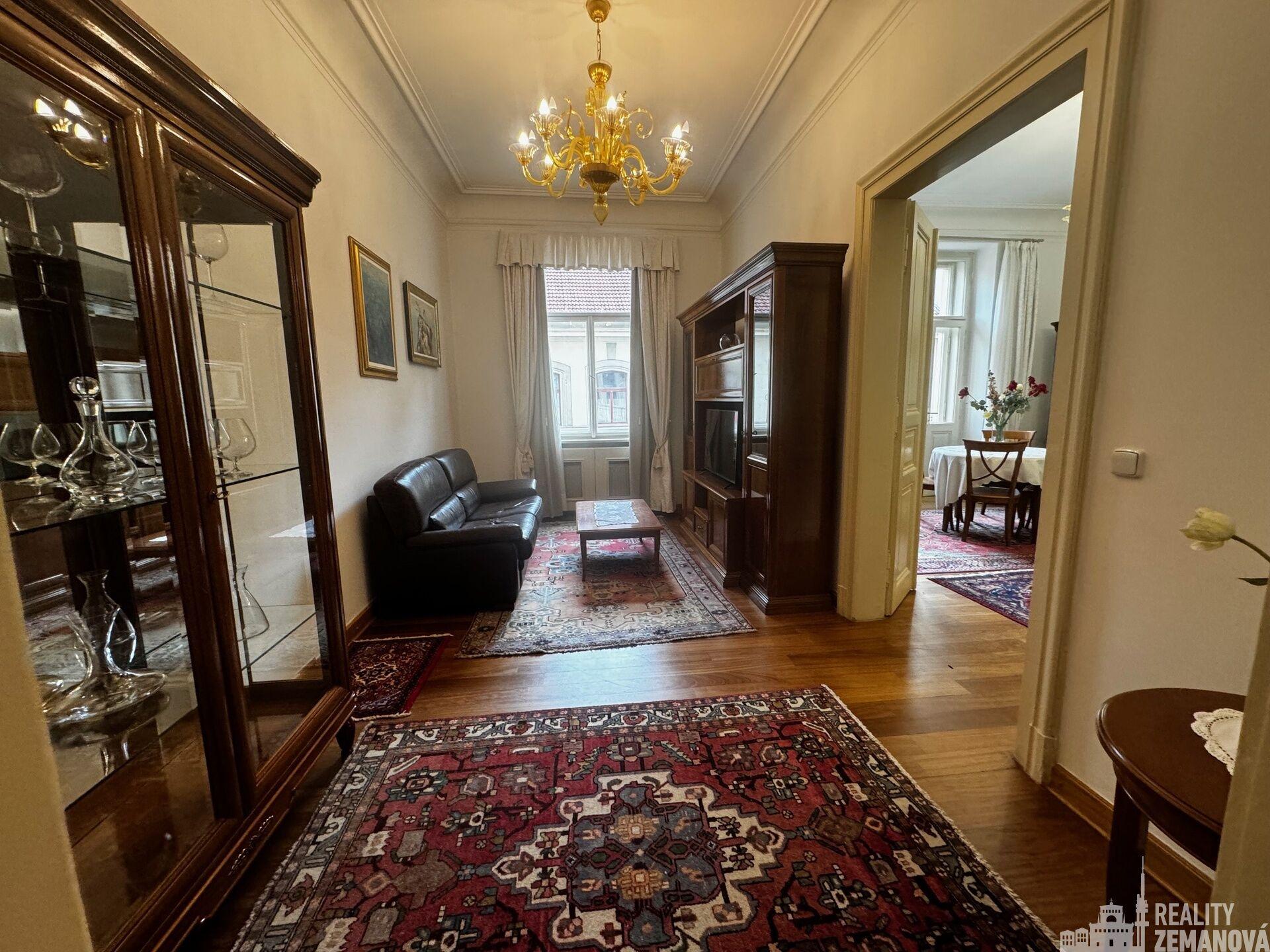 Kompletně zařízený byt 3+kk, balkon, 78 m2, 4. patro/5.NP, Truhlářská, P-1