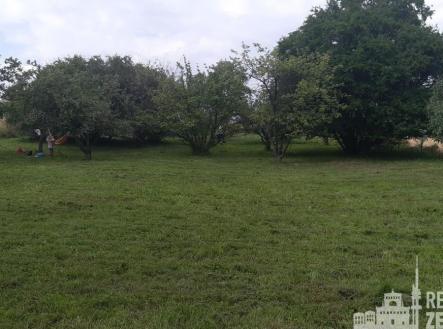 Prodej - pozemek pro bydlení, 1 747 m²