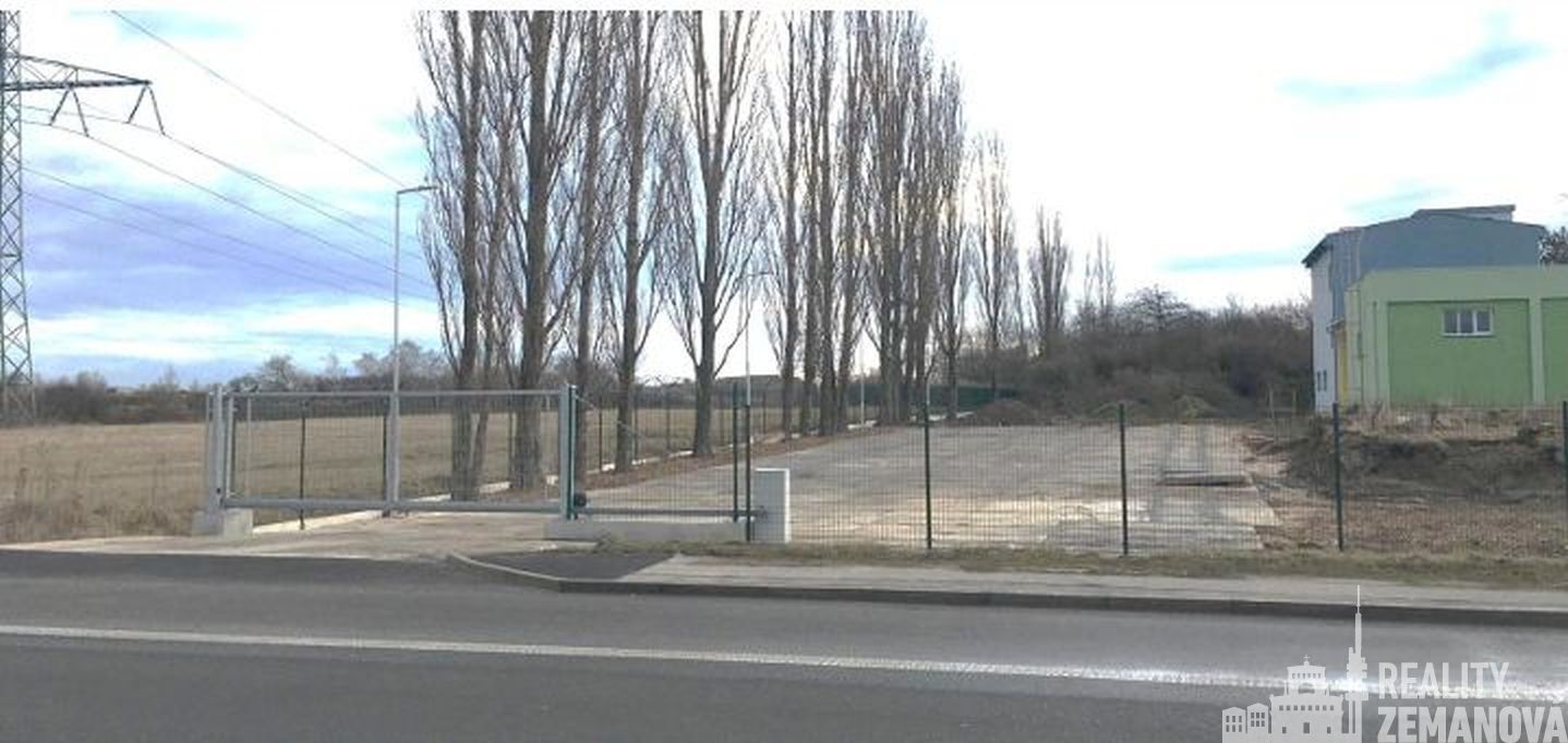 Oplocená volná skladová plocha 650 m2, Horní Počernice, Praha 9