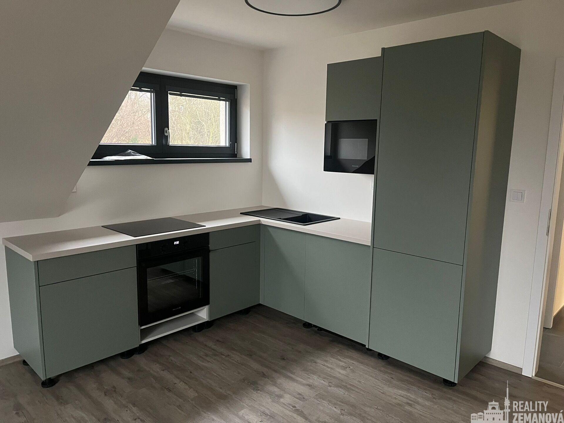 Pronájem nového bytu 2+kk, novostavba, rozhraní ulice Houbové a Hlavní.