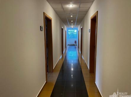 chodba | Pronájem - kanceláře, 41 m²