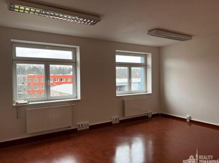 kancelář 1. patro | Pronájem - kanceláře, 41 m²