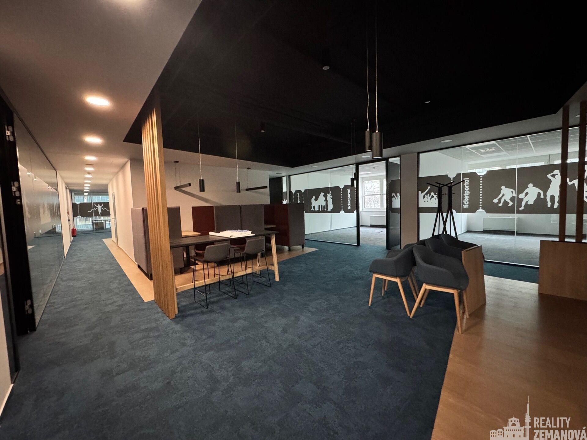 Reprezentativní zrekonstruovaný kancelářský celek 740 m2 (lze přidat 310m2), M Anděl, Radlická, P-5