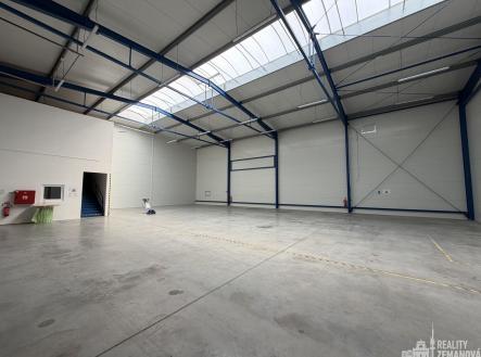 Pronájem - skladovací prostor, 72 m²