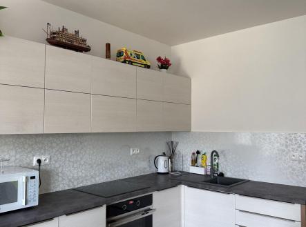 Pronájem bytu, 1+kk, 30 m²