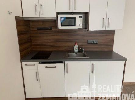 Pronájem bytu, 1+kk, 38 m²