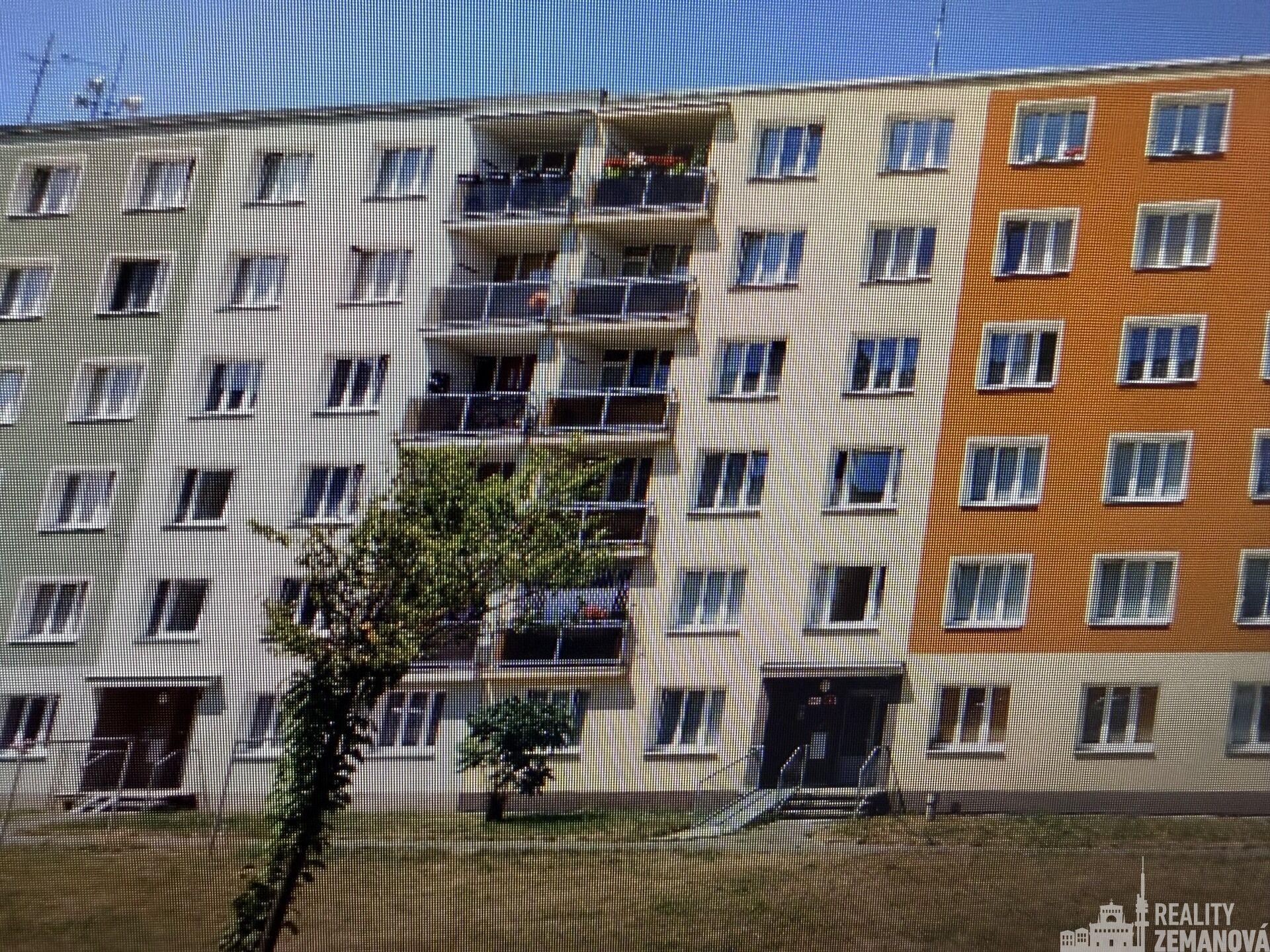 Byt 3+kk, osobním vlastnictví, před rekonstrukcí, 63 m2 + lodžie, klidná lokalita Plzeň - Lobzy