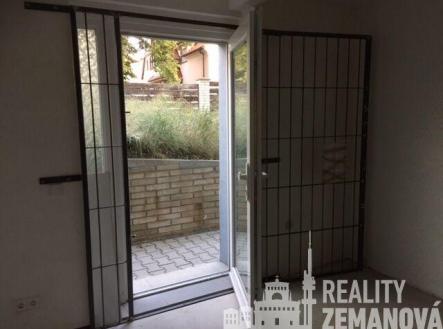 Pronájem - skladovací prostor, 50 m²