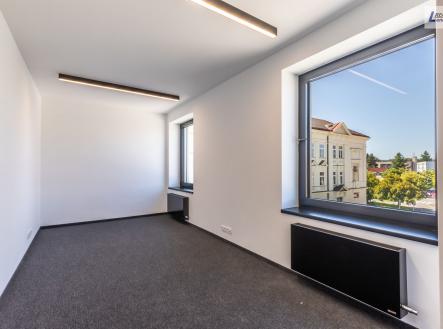 Pronájem - kanceláře, 32 m²