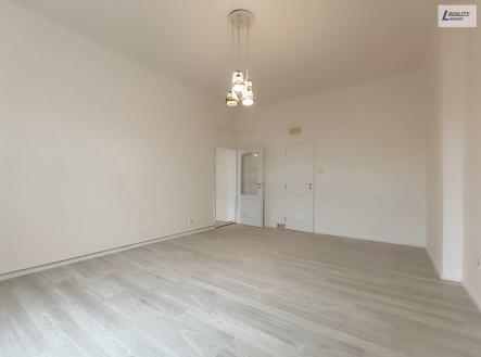 Pronájem bytu, 1+1, 48 m²