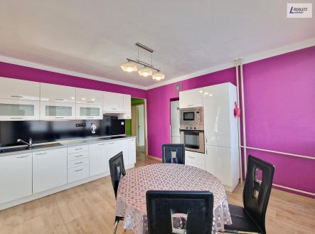 Pronájem bytu, 3+1, 75 m²