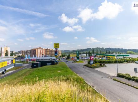 Pronájem - komerční objekt, obchodní centrum, 616 m²