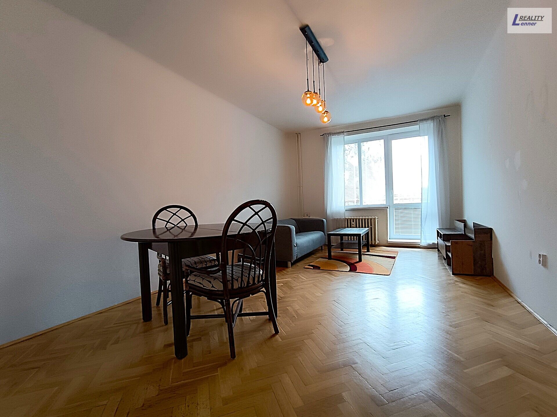 Pronájem bytu 2+1, cihla, 56 m2, 1. patro, balkon