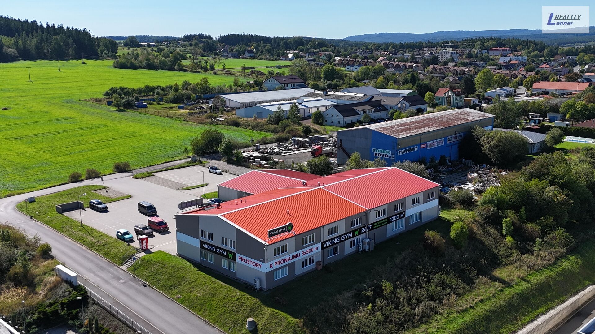 Pronájem části komerční budovy (kanceláře, callcentrum, přísluš.), 2.NP, 490 m2 na pozemku 5.275 m2.