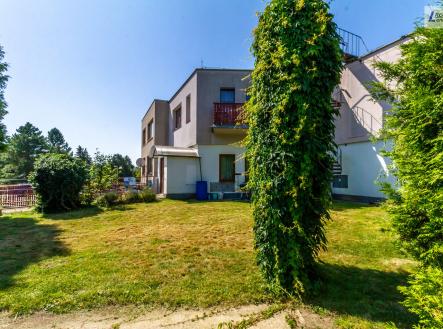 Prodej - komerční objekt, obchodní centrum, 421 m²