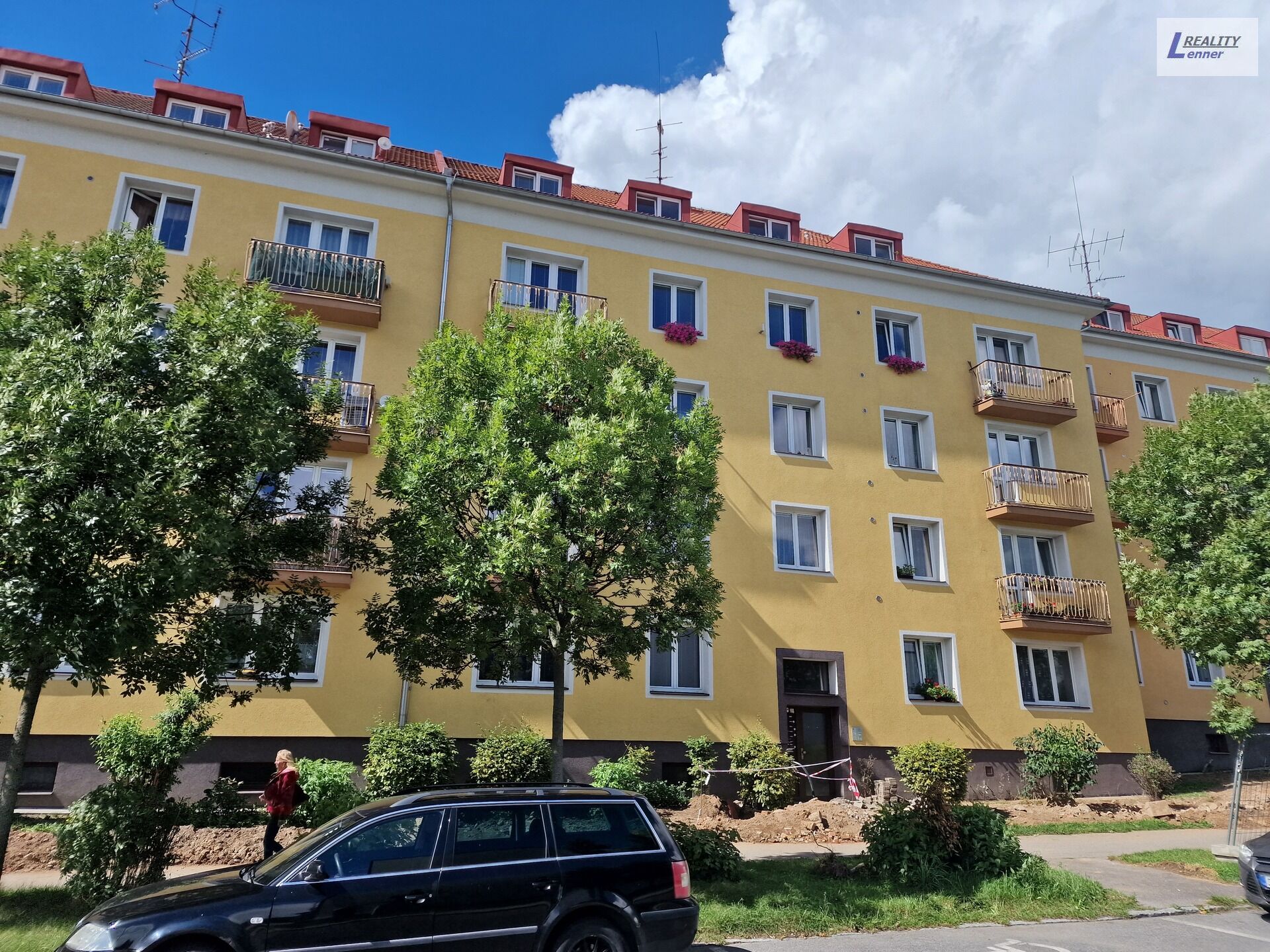 Pronájem bytu 1+1, 32 m2, cihla, 4. patro bez výtahu