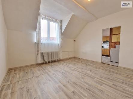 Pronájem bytu, 1+1, 32 m²