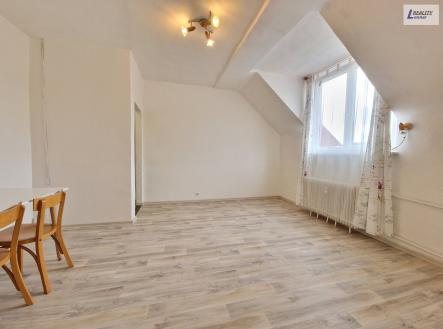Pronájem bytu, 1+1, 32 m²