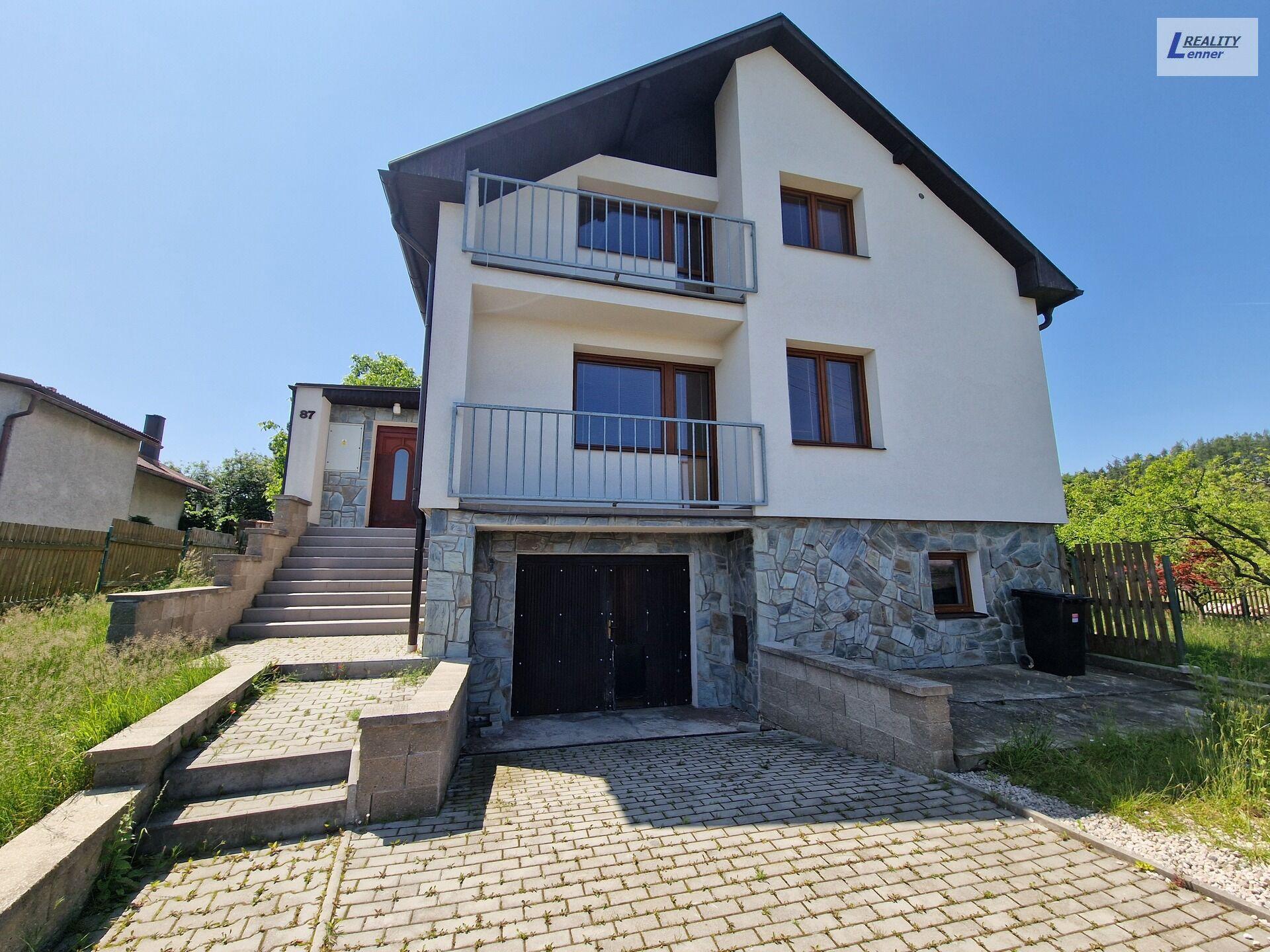 RD4+1/ 2x balkon, dvougaráž, podsklepené, 172 m2 na pozemku 1.060 m2