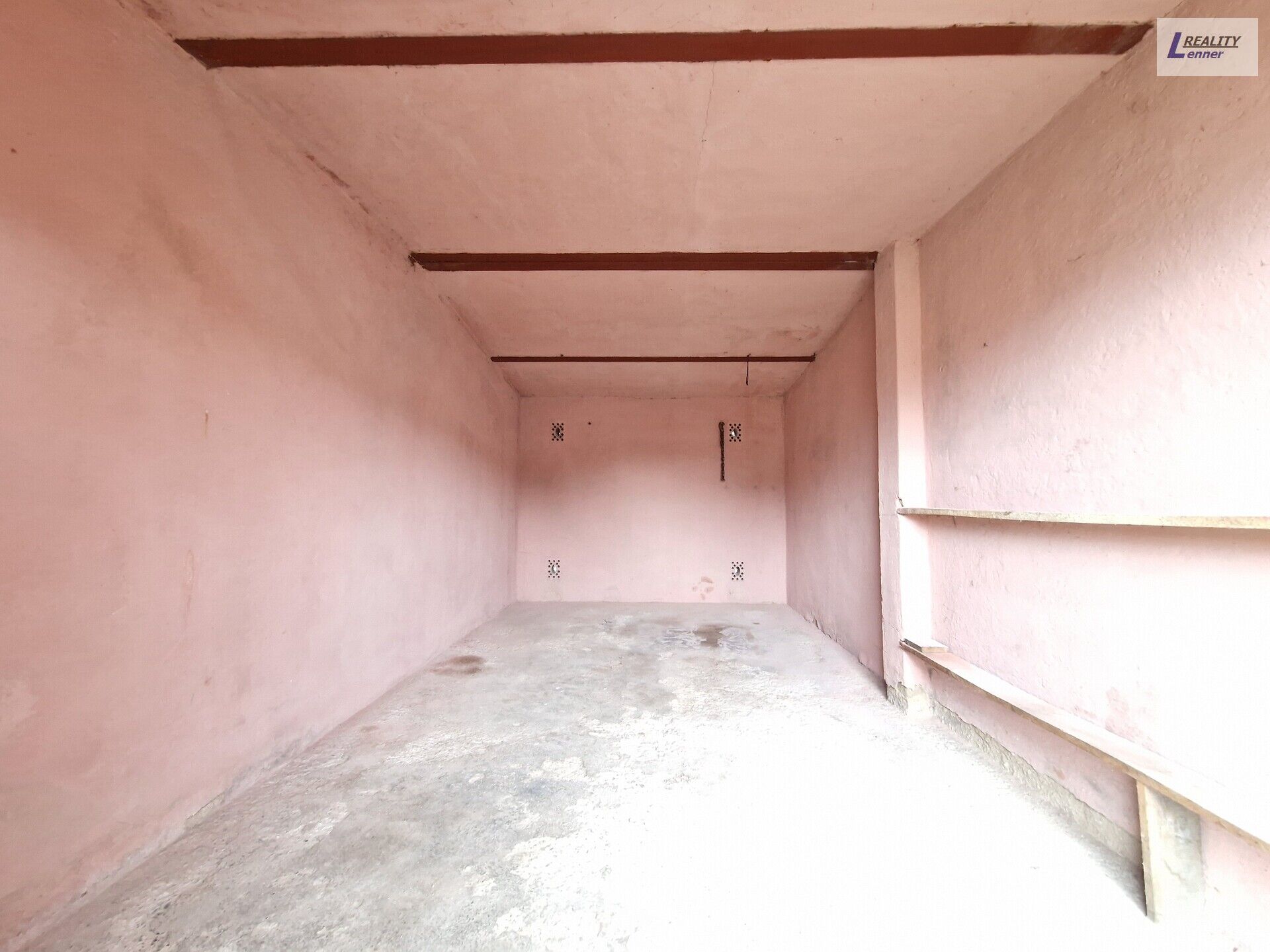 Garáž 19 m2 na pozemku 29 m2, cihla, Podlesí, Příbram