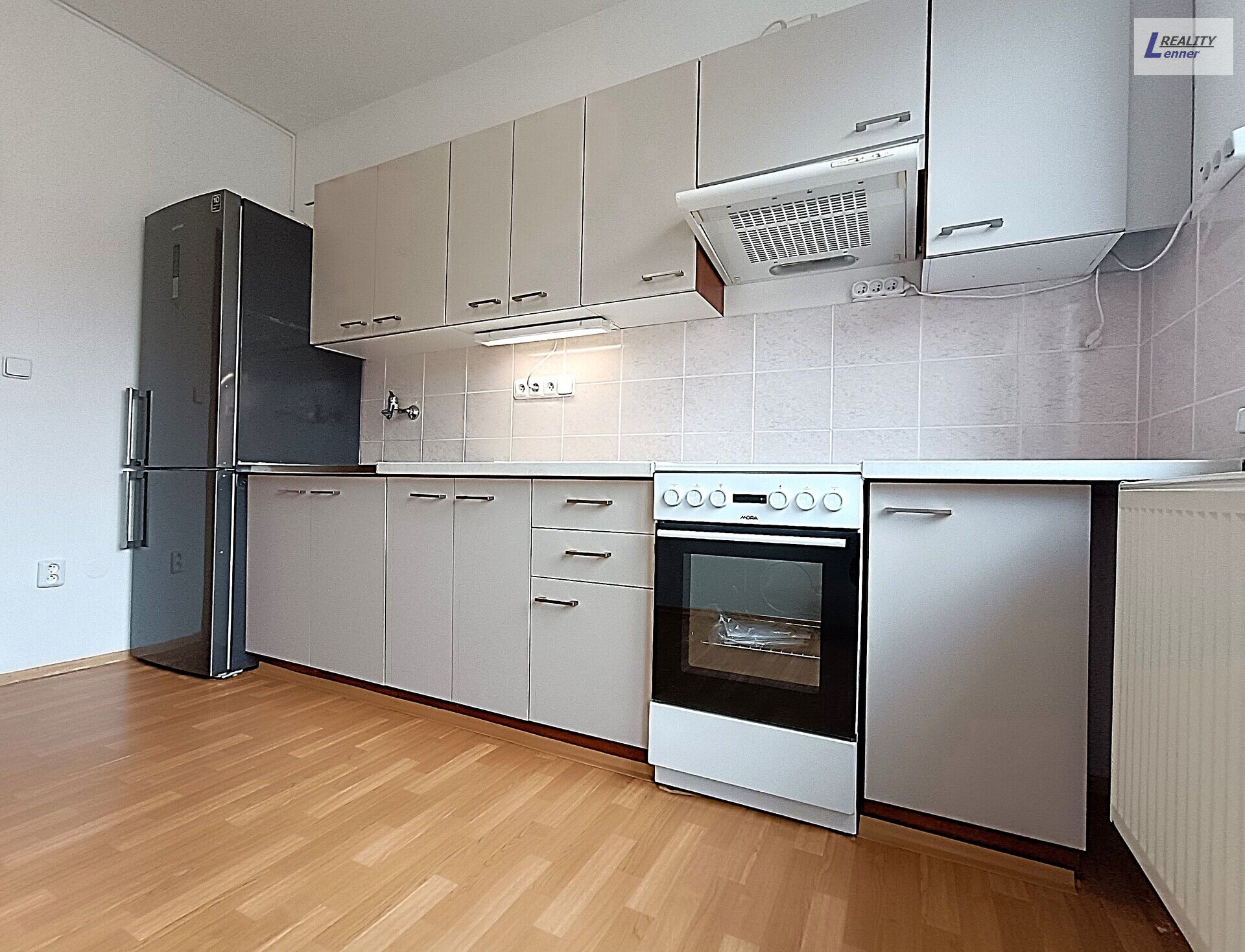 Pronájem bytu 1+1, 43 m2, cihla,  2x balkon