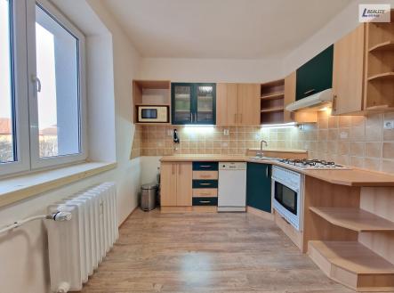 Pronájem bytu, 2+1, 78 m²