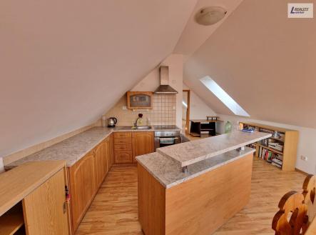 Pronájem bytu, 2+1, 89 m²